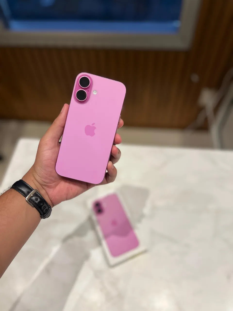 Apple iPhone 16 128GB - Seminovo