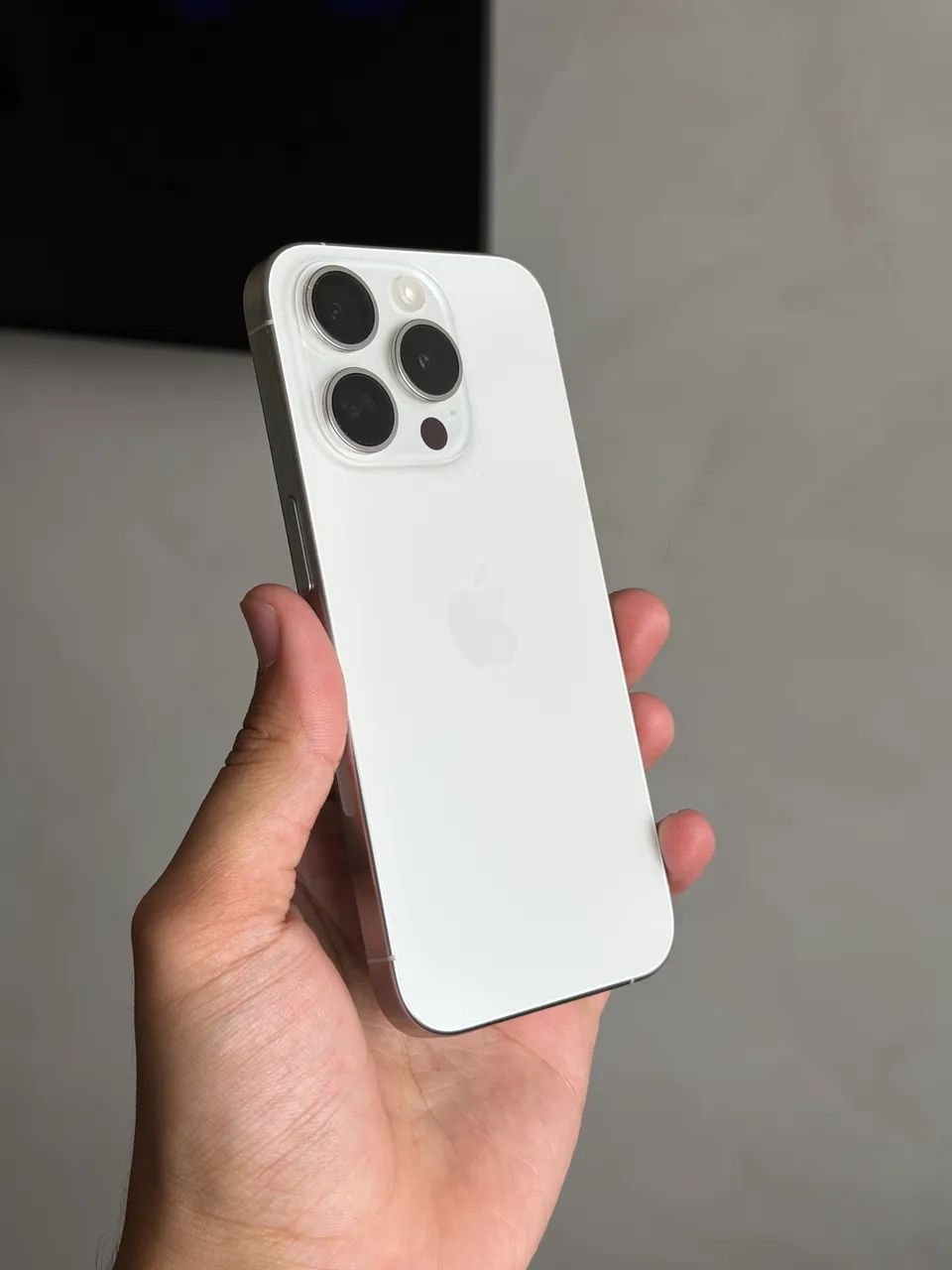 Apple iPhone 15 Pro 128GB - Seminovo