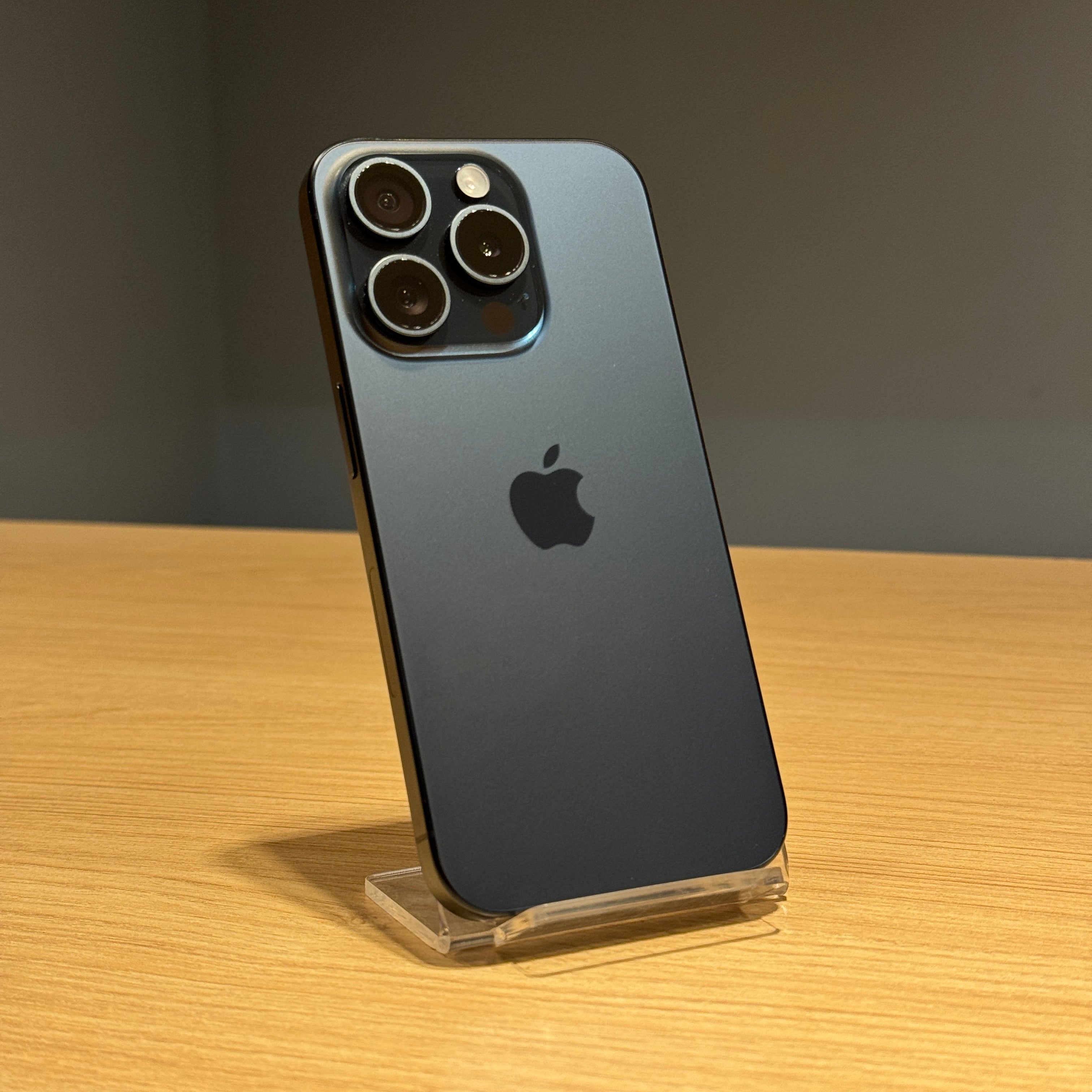 Apple iPhone 15 Pro 256GB - Seminovo