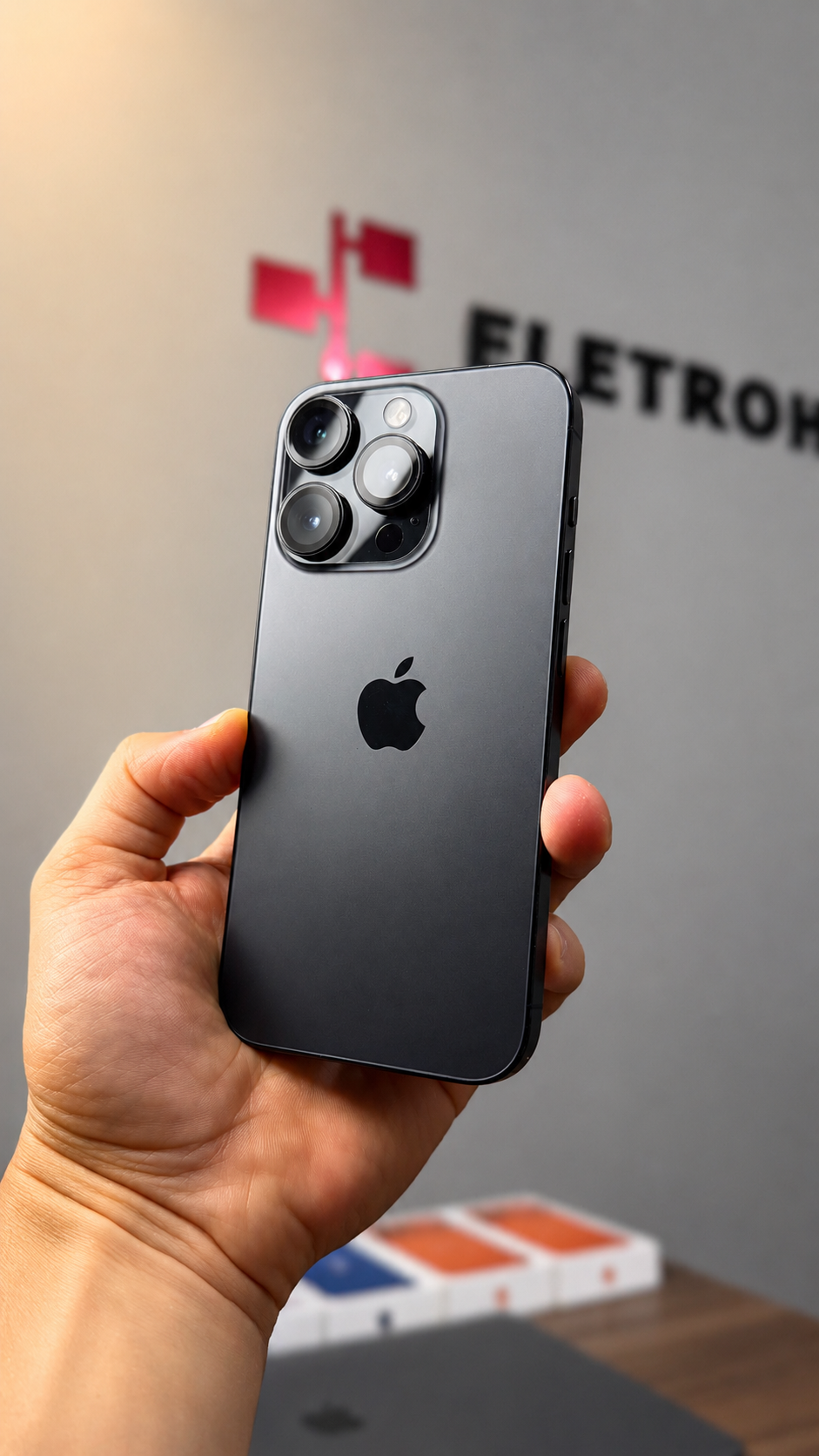 Outlet - Apple iPhone 15 Pro Max 256GB - Seminovo