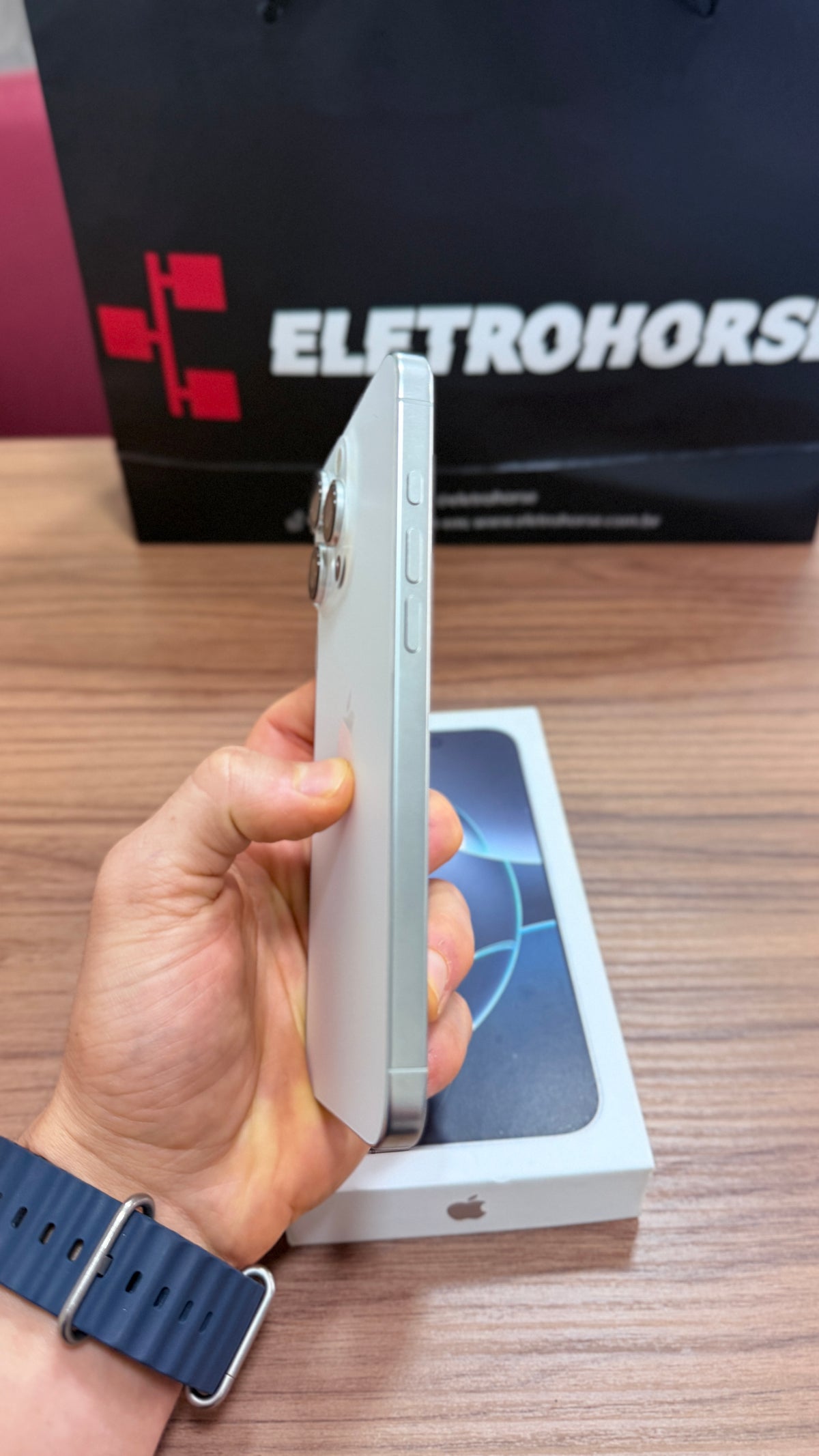 Outlet - iPhone 16 Pro Max de 256GB