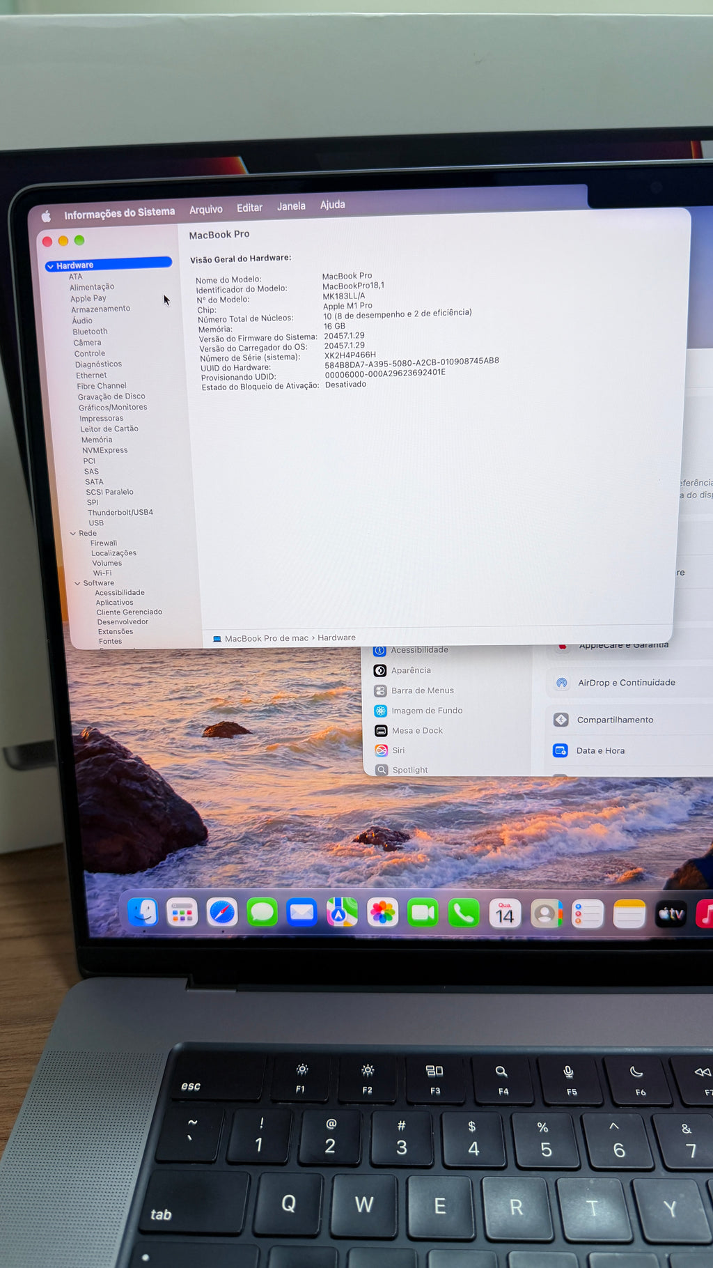 Outlet - MacBook Pro M1 de 16,2 Polegadas, M1 Pro  - 16GB RAM, 512 SSD - Com caixa