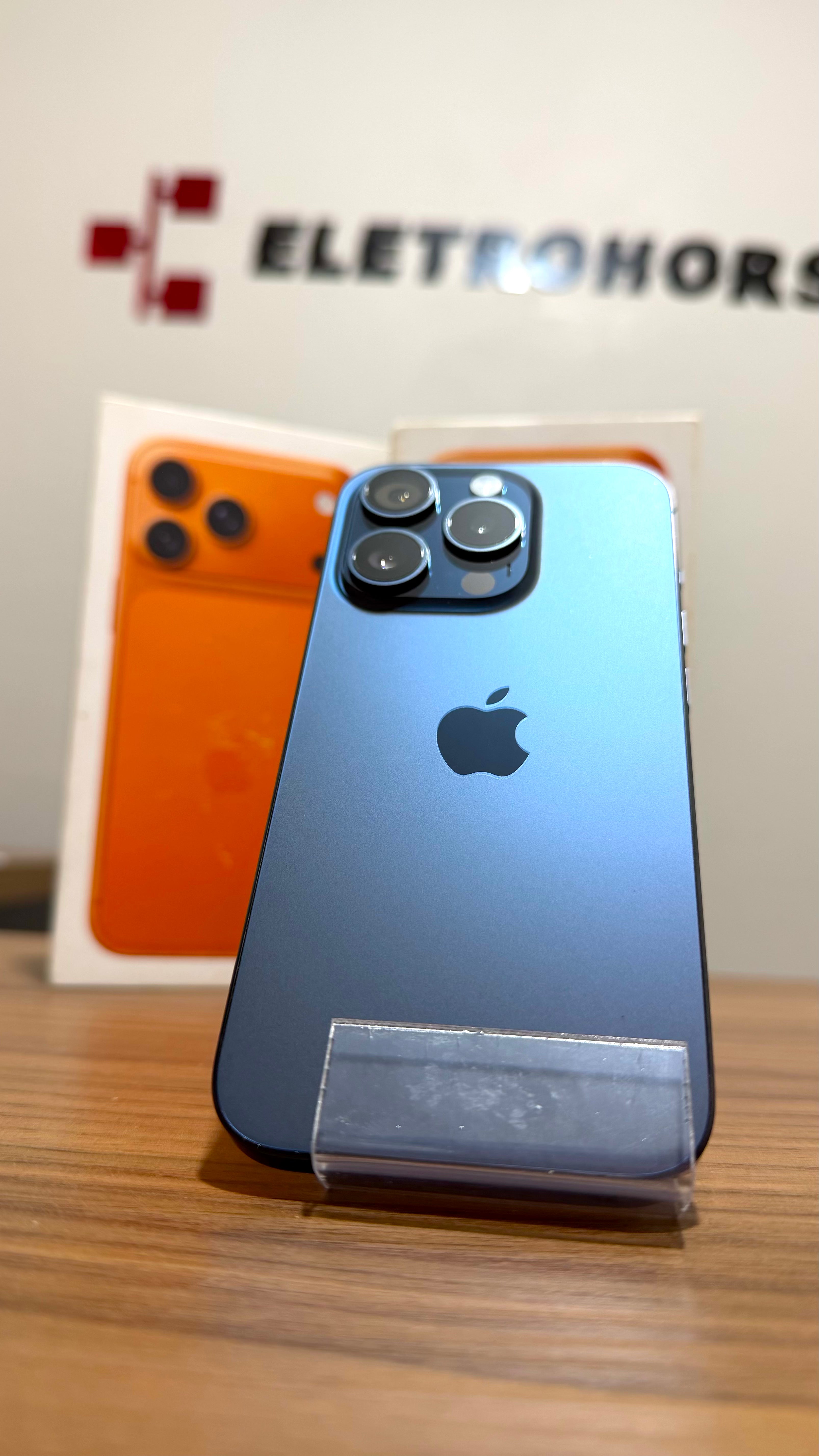 Apple iPhone 15 Pro 256GB - Titânio Azul - Promoção