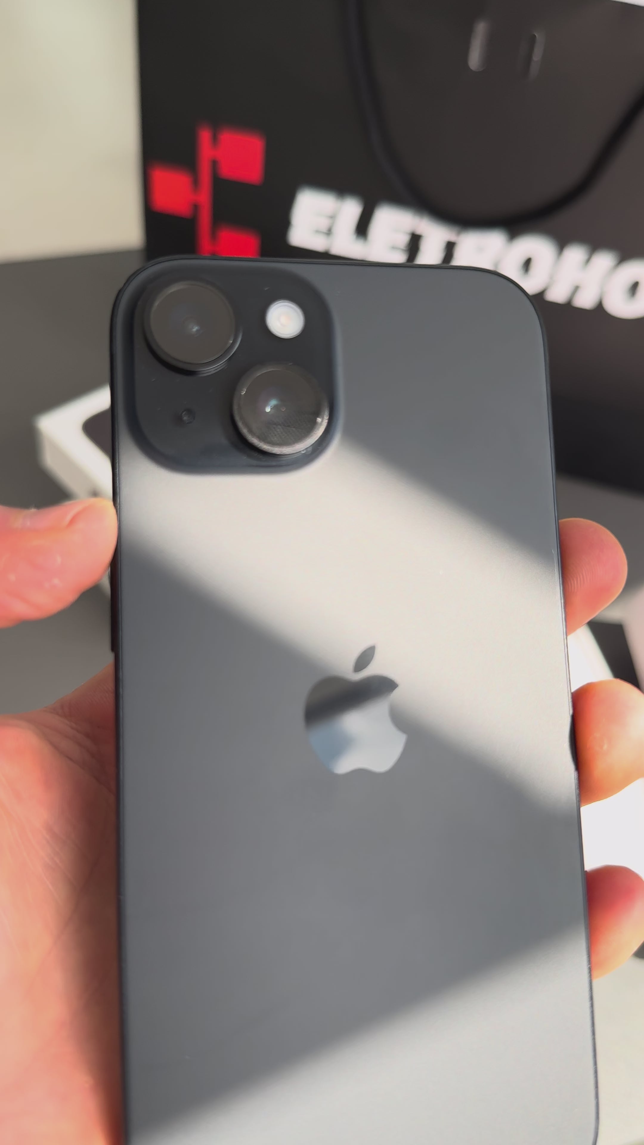 Apple iPhone 15 128GB - Seminovo