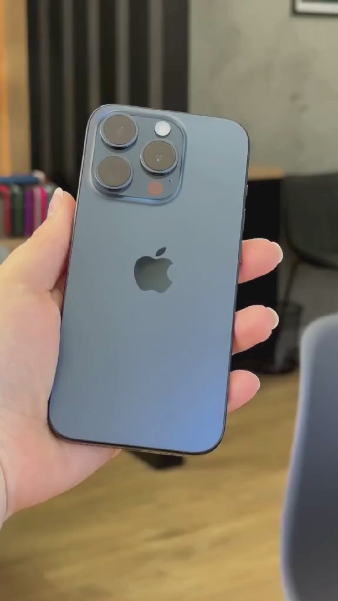 Apple iPhone 15 Pro 128GB - Seminovo