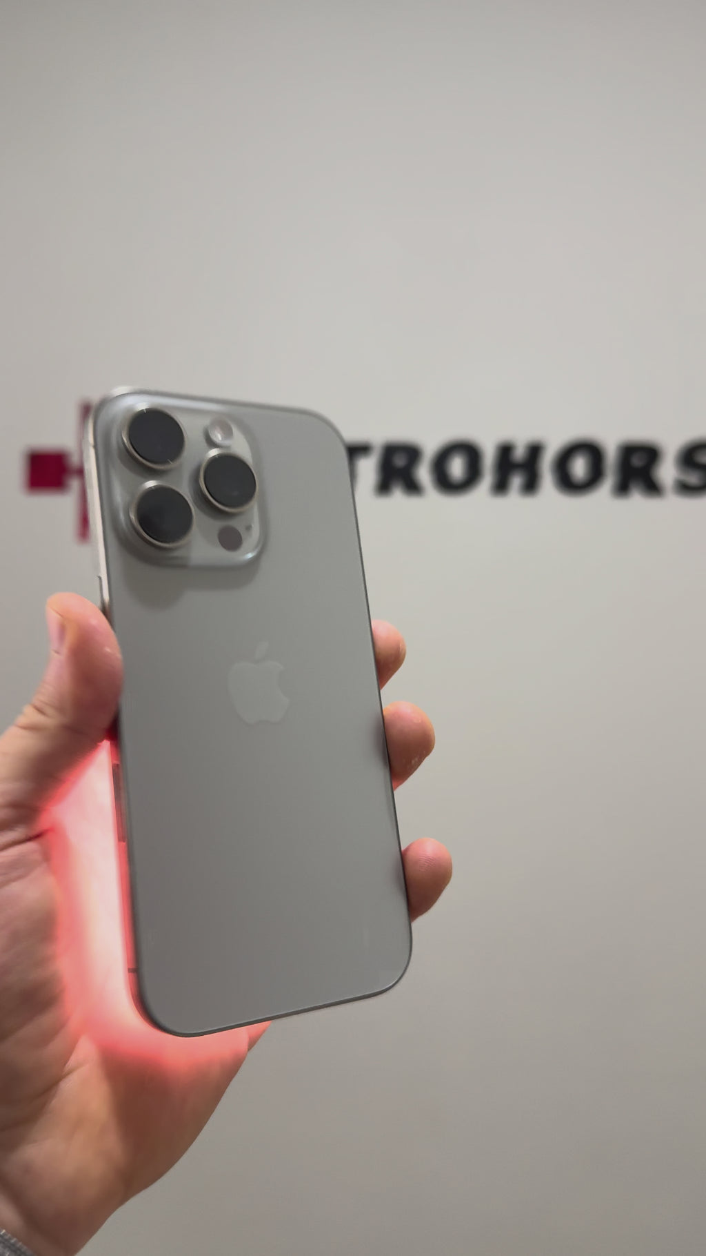 Apple iPhone 16 Pro 256GB - Seminovo